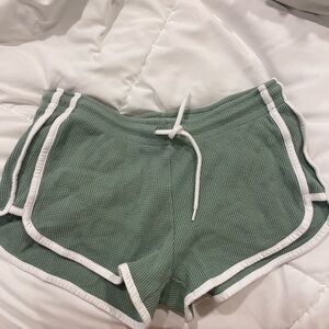 green shorts xs